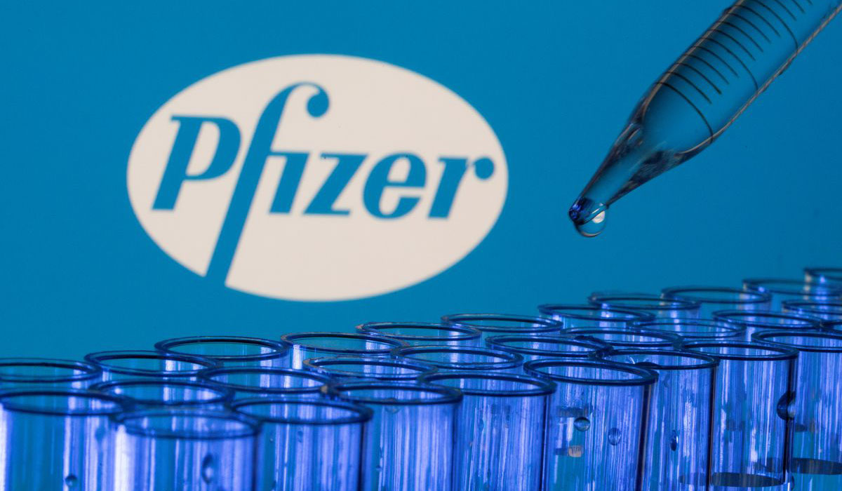 Pfizer recalls all lots of anti-smoking drug over carcinogen presence